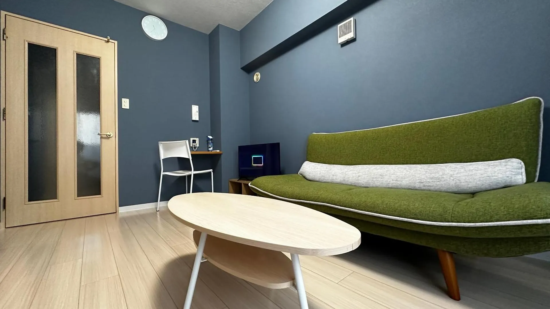 8-1札幌駅徒歩7分の好立地マンション　利便性良しで広い室内空間 Apartment