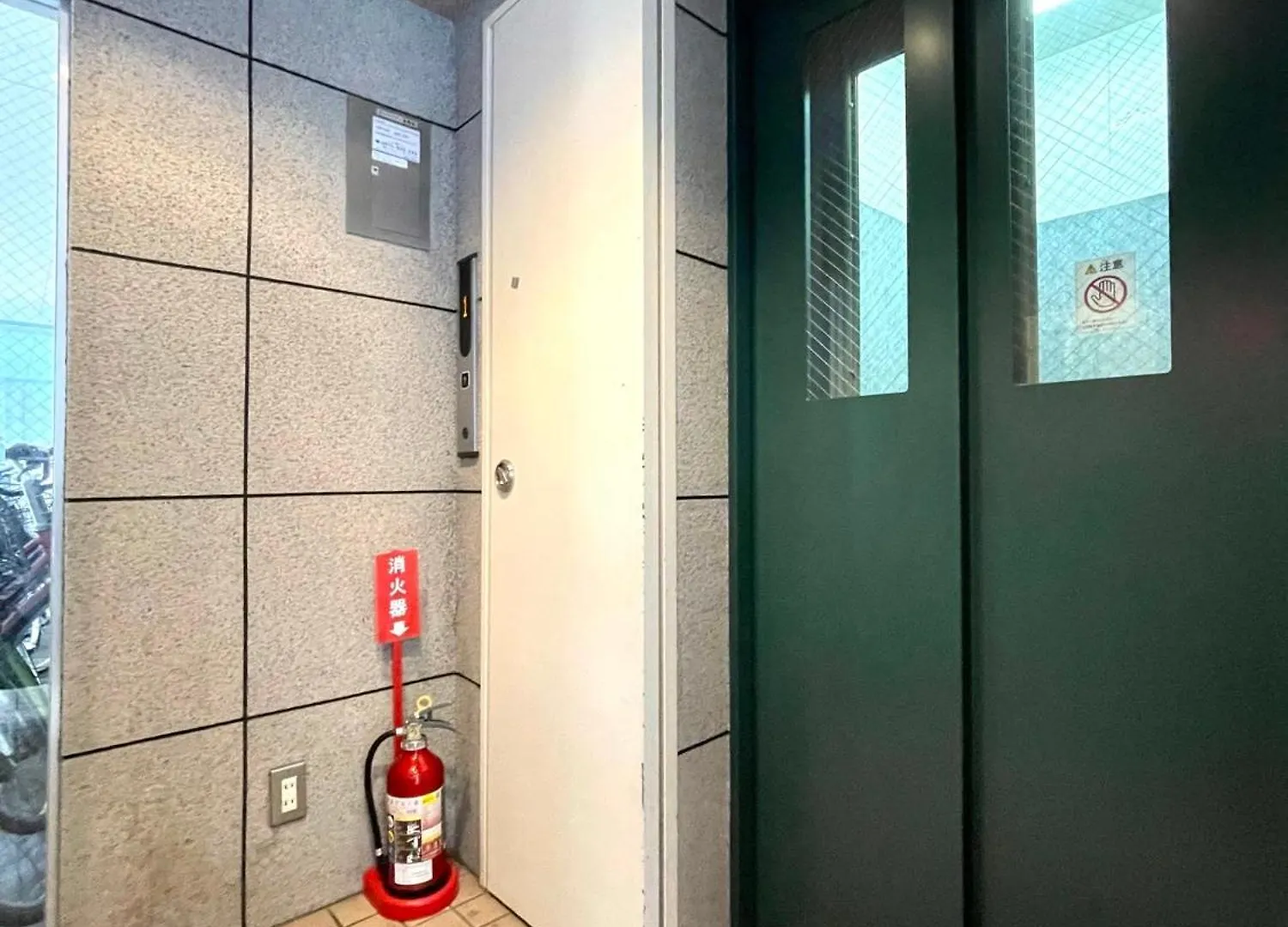 8-1札幌駅徒歩7分の好立地マンション　利便性良しで広い室内空間 Apartment